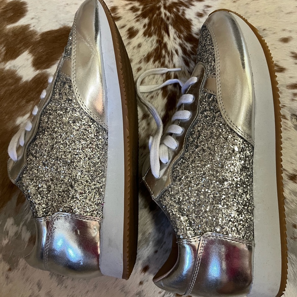 Kate Spade Felicia Silver Glitter Sneakers SZ 8 - Picture 4 of 5
